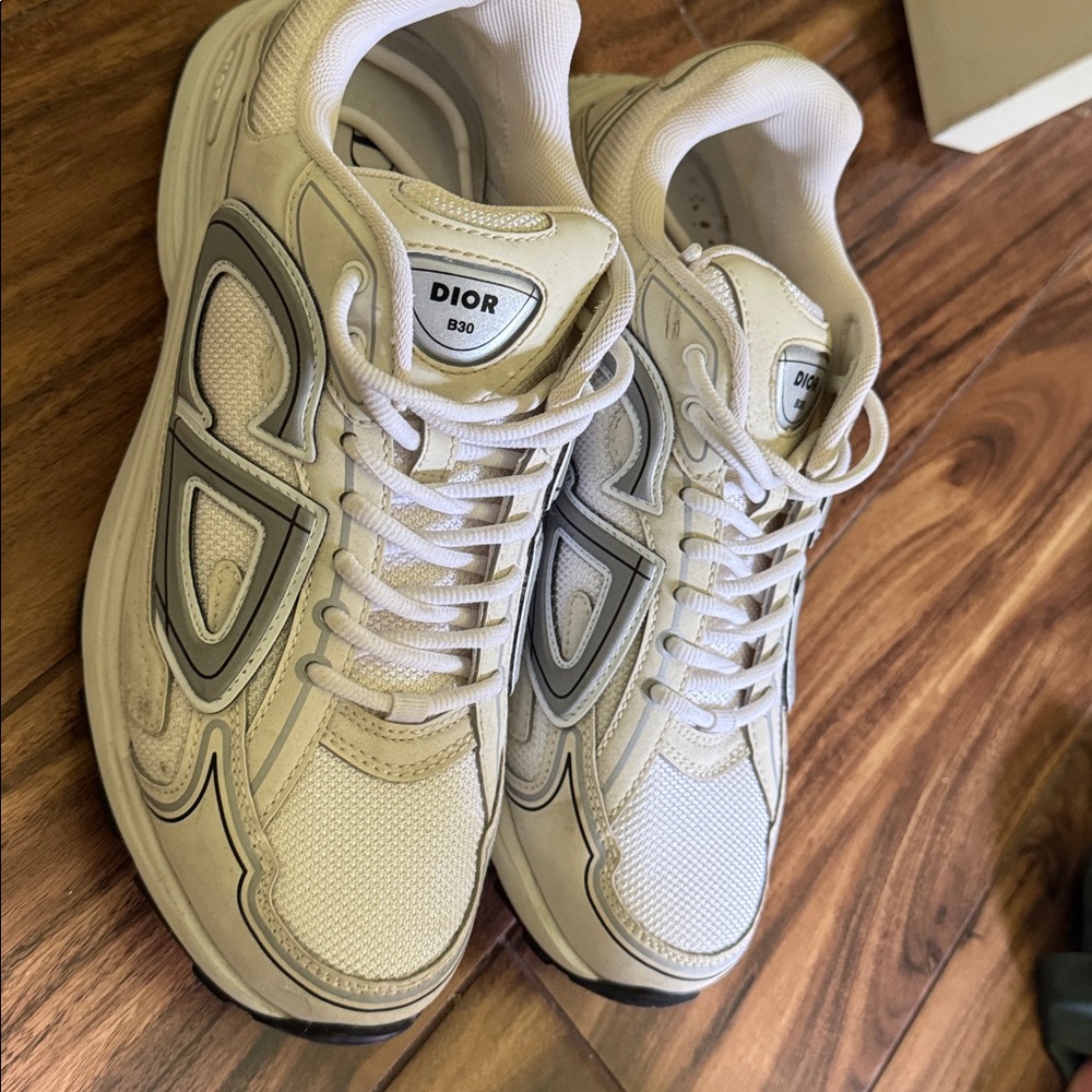 Dior B30 White Mesh & Leather Sneakers - Picture 2 of 5